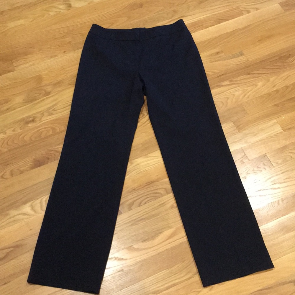 Size 40 Navy Escada wool pantsa
